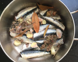 Foto del paso 2 de la receta: Sardinas en escabeche con mejillones