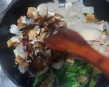 Foto langkah ke 4 dari resep Oseng kikil cabe ijo.