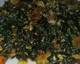 Foto del paso 6 de la receta Revuelto de espinacas y verduras con gambas