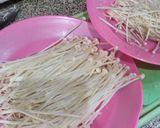 Foto langkah ke 1 dari resep Jamur Enoki Krispy.