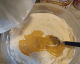 Foto del paso 2 de la receta: Galletitas de polenta