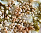 Une image de l'étape 5 de Coeurs d’artichaut au pesto, chèvre et pignons.