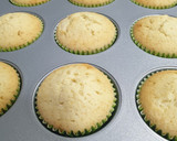 Foto del paso 7 de la receta: Cupcakes de pie de limón