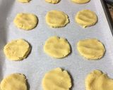 A picture of step 2 of Keto friendly sugar cookies.