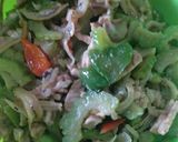 Foto langkah ke 1 dari resep Tumis pare teri #murahmeriah.