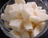 A picture of step 1 of Punjabi style dry aloo gobi.