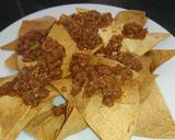 A picture of step 2 of Nachos With Salsa, Jalapeño Peppers & Cheese.