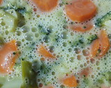 Foto del paso 2 de la receta: Soufflé de verduras sin tapa