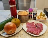 Foto del paso 1 de la receta: Carrilleras ibéricas en salsa de reineta, calabacín y macademia
