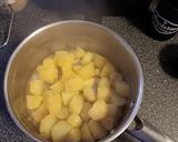 A picture of step 1 of Shepherds pie.