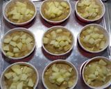 Foto langkah ke 6 dari resep (1.22) Apple Muffin Simple.