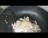 A picture of step 3 of Spicy penne arrabiata.
