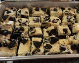 A picture of step 9 of Oreo layered cheesecake brownie.