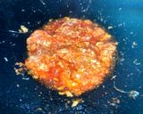 Foto langkah ke 4 dari resep Cilok Kuah Telur Pedas.