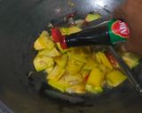 Foto langkah ke 5 dari resep Tumis Picung Labu Parang.