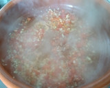 Foto del paso 2 de la receta: Arroz caldoso de rape y langostinos con crema de nécoras