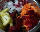 चणा,फ्रुट,व्हेजि सलाड (mix salad recipe in marathi) रेसिपी स्टेप 2 फोटो 