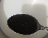 A picture of step 2 of Oreo Doodh Pati.