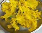 A picture of step 1 of Pumpkin Flowers Fried Rice.