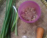 Foto langkah ke 1 dari resep Tumis bunga bawang ayam.