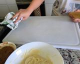 A picture of step 6 of Nuna’s Fluffy Cinnamon Rolls with Homemade Cream Cheese Frosting.