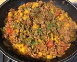 Une image de l'étape 13 de Bœuf aux poivrons bicolores,tomates,herbes et épices.