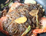 รูปขั้นตอนการทำที่ 6 ของ กุ้งอบวุ้นเส้น