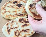 Une image de l'étape 2 de Cheese naans express au yaourt.