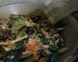 Foto langkah ke 3 dari resep Rebus Kerang Hijau Pedas.