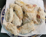 Foto del paso 5 de la receta: Alitas de pollo empanadas