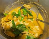 รูปขั้นตอนการทำที่ 3 ของ แกงเผ็ดกะทิฟักทองอกไก่