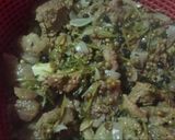 A picture of step 4 of Yakhni pilao.