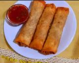 A picture of step 5 of Crispy vegetables springs rolls.