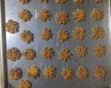 Foto langkah ke 6 dari resep Semprit Nanas Warna.