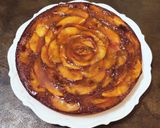 Foto del passaggio 10 della ricetta Torta pesche mandorle e cioccolato