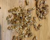 A picture of step 3 of Apple Waldorf salad🍎🥬🍅🥗.
