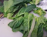 A picture of step 1 of Seasonal?Leafy greens.