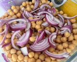 Foto del paso 2 de la receta: Ensalada de garbanzos con ventresca de atún y cherries - Receta de Batch Cooking