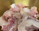 Foto del paso 1 de la receta Pollo en Salsa con Patatas al Horno con Mantequilla y Estragón