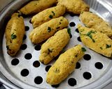 મેથી દૂધી કોથમીર ના મુઠીયા (Methi Dudhi Kothmir Muthiya Recipe In Gujarati) રેસીપી સ્ટેપ3ફોટો