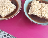 Foto del paso 4 de la receta: Sopa ramen con calabacín y champiñones