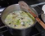 Foto langkah ke 4 dari resep Sup asparagus ayam telur kocok.