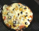 A picture of step 4 of Leftover Roti Tawa Pizza 🍕.