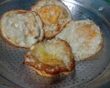 Foto langkah ke 2 dari resep Telur ceplok asam pedas.