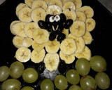 Foto del paso 5 de la receta: Ensalada oveja con plátano, uvas y olivas negras de Aragón