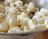 Une image de l'étape 2 de 🍿 Pop corn salé.