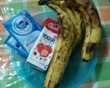 Foto langkah ke 1 dari resep Yogurt Banana milkshake.