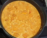 Foto del paso 1 de la receta: Garbanzos al curry con calabaza y espinacas