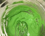 Foto langkah ke 4 dari resep Japanese Matcha Rollcake.