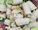 Hình bước làm 1 của món Đuôi heo xào khóm (món chay)